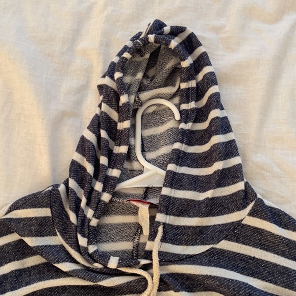 BRAND NEW WOMENS sweater - Picture 4 of 5